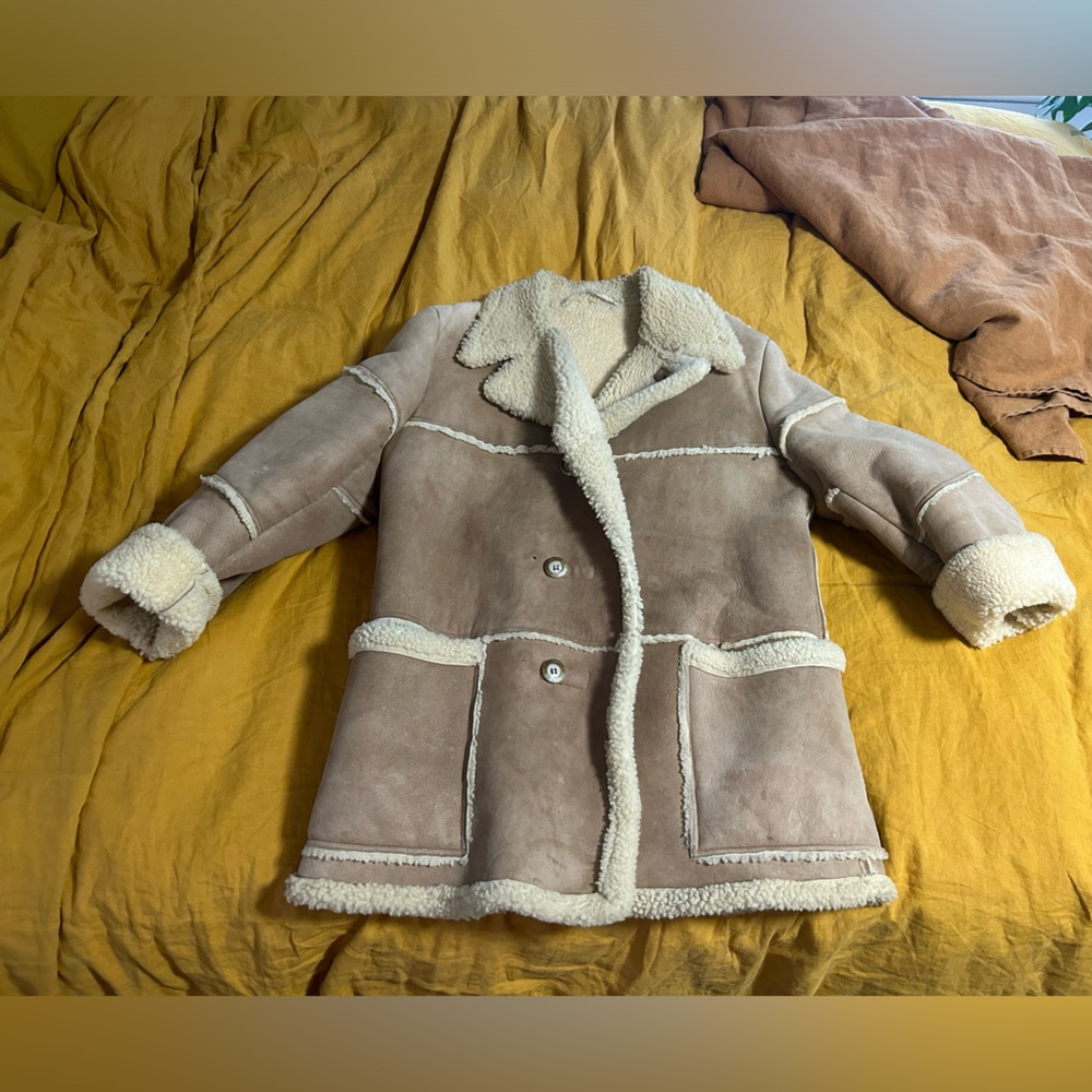 A Robert Lewis Idea Suede Leather Coat. Penny Lane. Shearling.